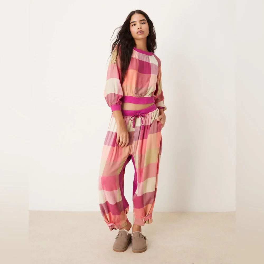 Free People Pink and Cream Pajama Pants - Picture 2 of 12